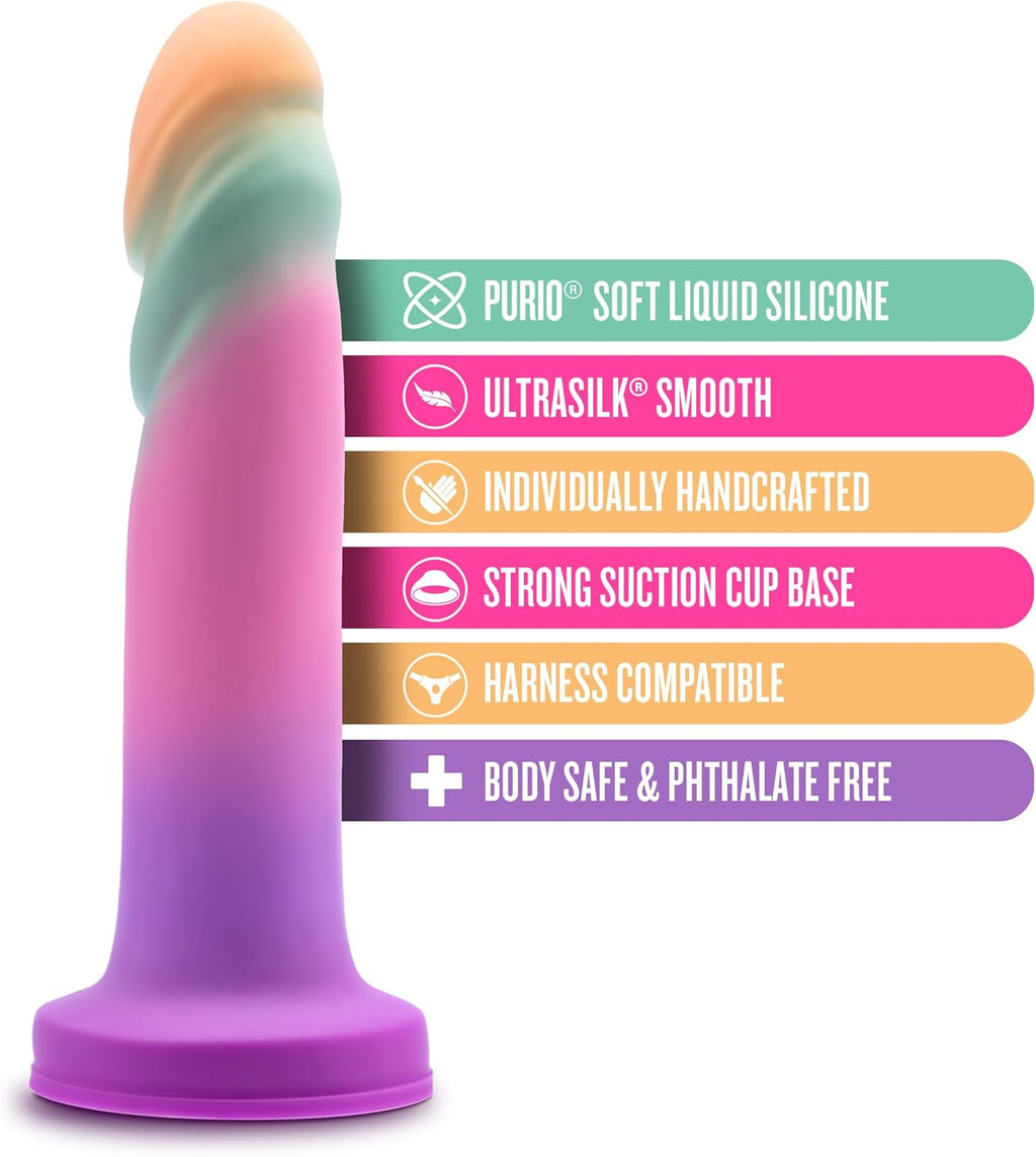 Blush Avant Sunrise Gaze Dildo ขนาด 7.5 นิ้ว – ผลิตด้วยมือจาก Purio® Liquid Silicone หุ้มด้วย UltraSilk® ผิวเรียบลื่นเหมือนผ้าซาติน – ฐานดูดสุญญากาศและใช้กับสายรัดได้ – Sherbet