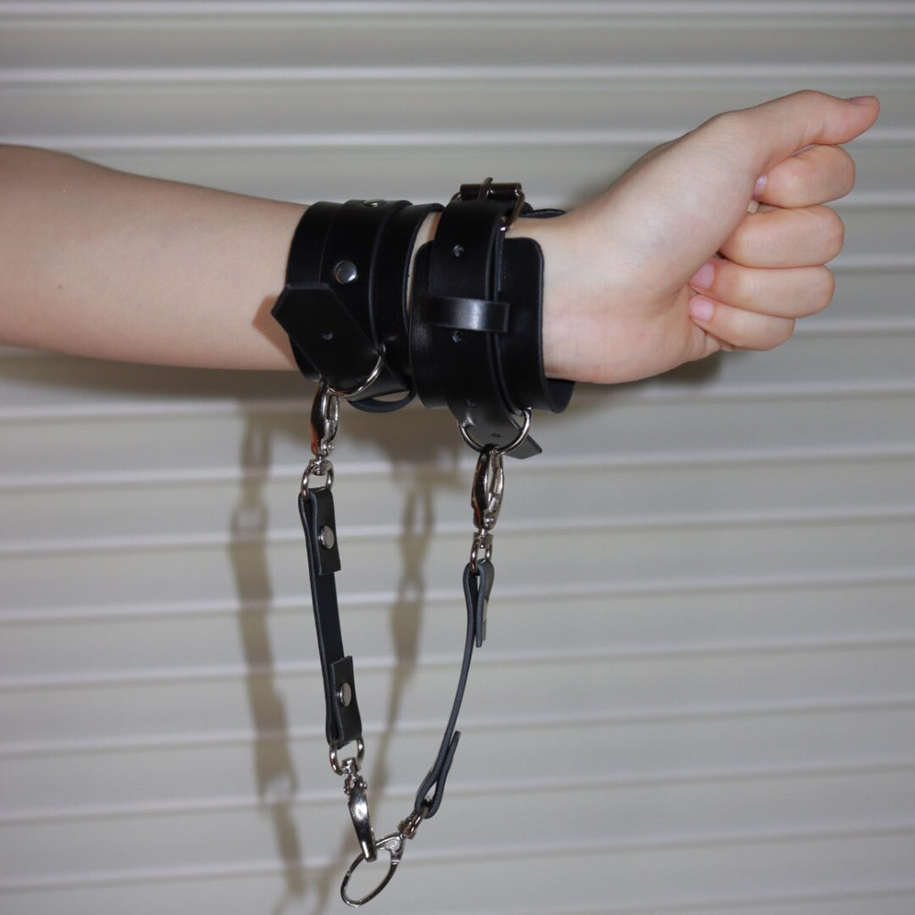 Leather Bra with Chest Sexy Harness Cage Leather Top Suspenders Body Sexy Strap Fetish Wear Bondage Bdsm Kit Mature Sex Toys